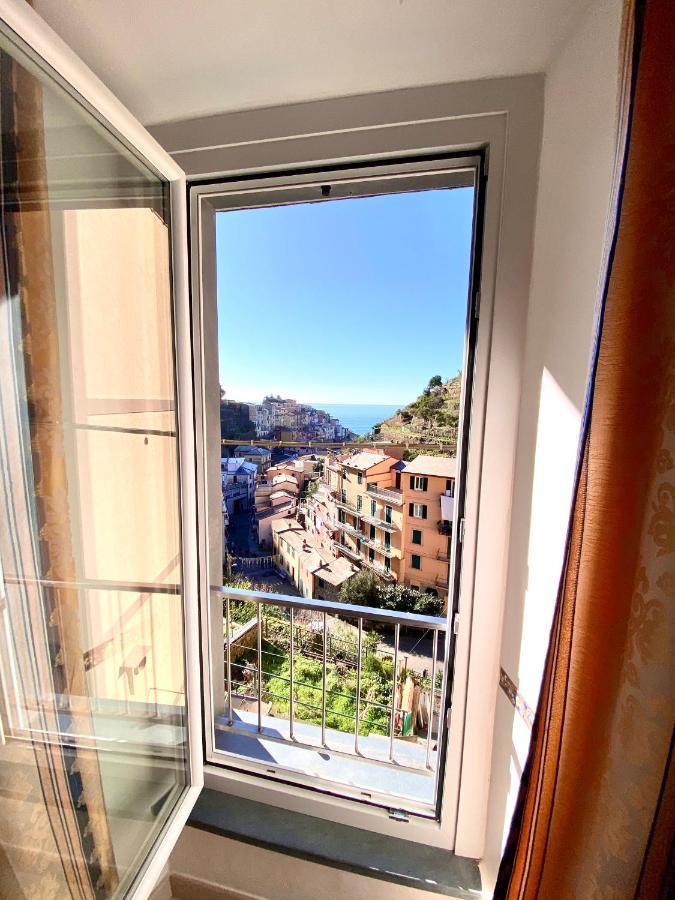 Отель The Manarola Main Plaza Экстерьер фото